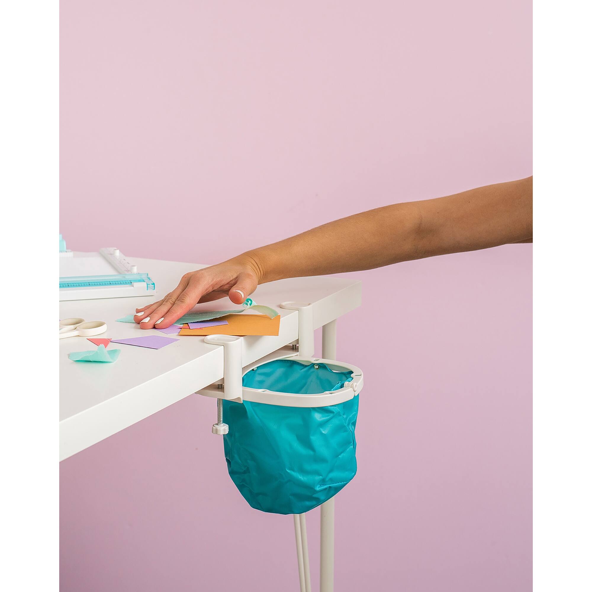 We R Memory Keepers® Desktop Dustbin